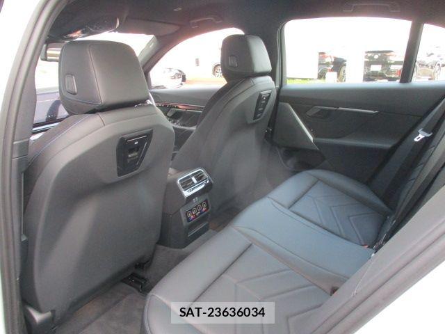 Bmw 5 SERIES 2025-09 7902326-18