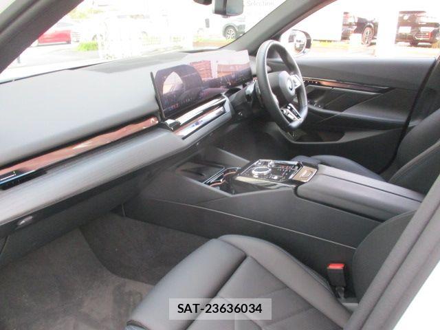 Bmw 5 SERIES 2025-09 7902326-1