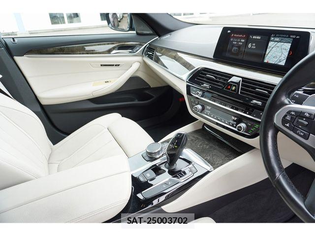 Bmw 5 SERIES 2018-06 7902327-8