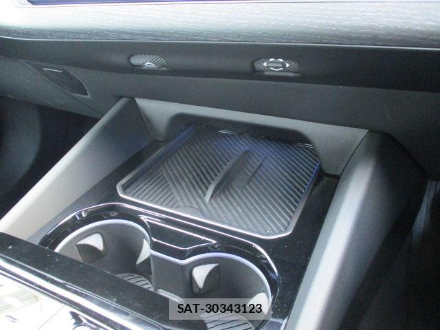 Bmw 5 SERIES 2025-09 7902325-11