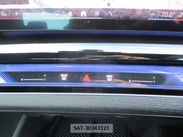 Bmw 5 SERIES 2025-09 7902325-12