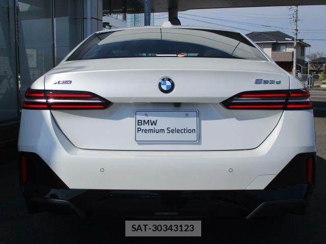 Bmw 5 SERIES 2025-09 7902325-7