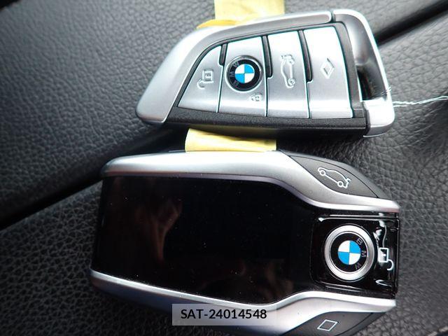 Bmw 5 SERIES 2019-05 7960659-26