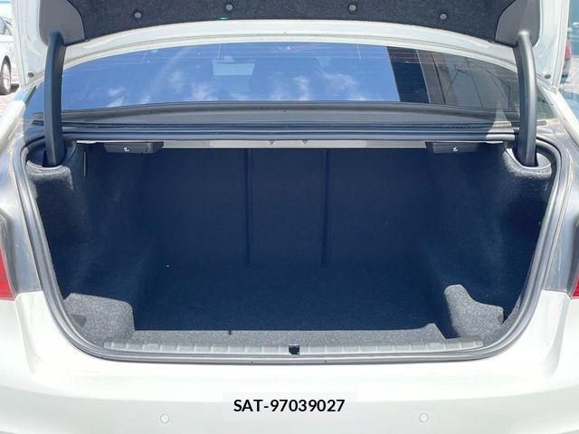 Bmw 5 SERIES 2019-07 7960671-14