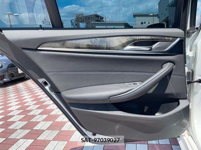 Bmw 5 SERIES 2019-07 7960671-16