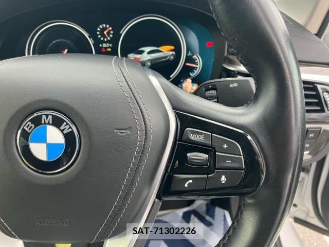 Bmw 5 SERIES 2017-06 8034587-12