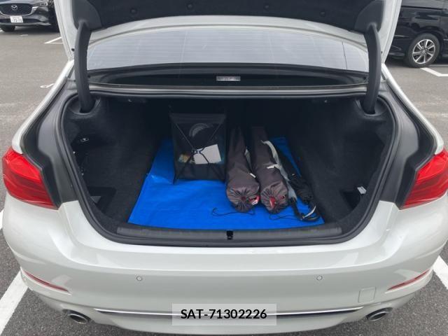Bmw 5 SERIES 2017-06 8034587-6