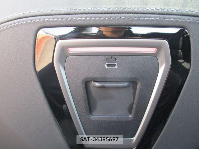 Bmw 5 SERIES 2025-10 8073042-28