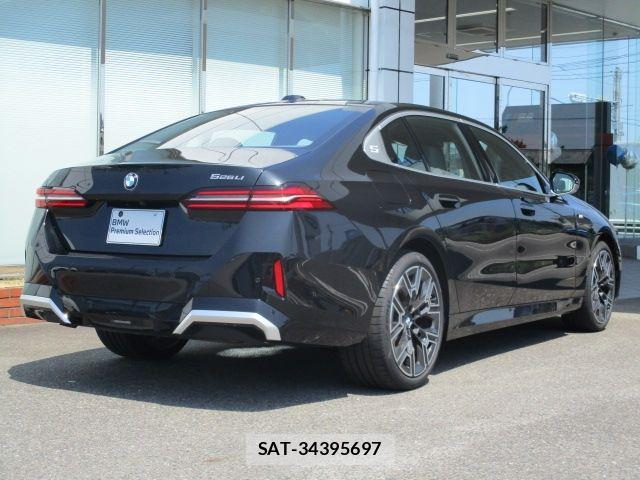 Bmw 5 SERIES 2025-10 8073042-2