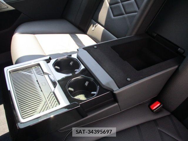 Bmw 5 SERIES 2025-10 8073042-29