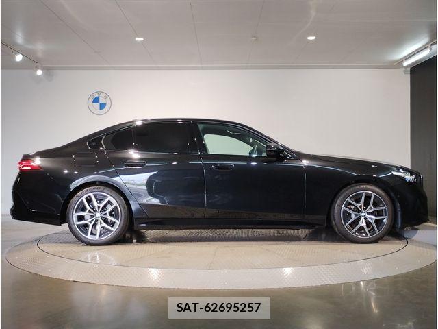 Bmw 5 SERIES 2024-05 8073043-7