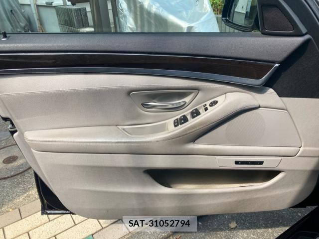 Bmw 5 SERIES 2011-04 8073051-24