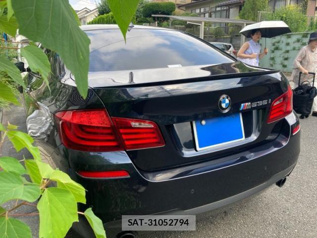 Bmw 5 SERIES 2011-04 8073051-3