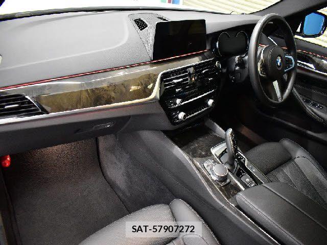Bmw 5 SERIES 2017-09 8073044-19