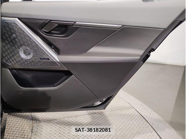 Bmw 5 SERIES 2026-03 8098243-29