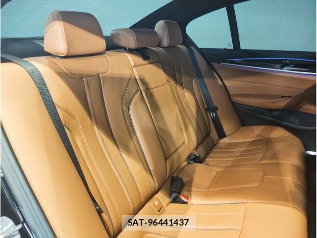 Bmw 5 SERIES 2021-12 8098242-11