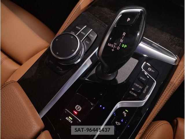 Bmw 5 SERIES 2021-12 8098242-23
