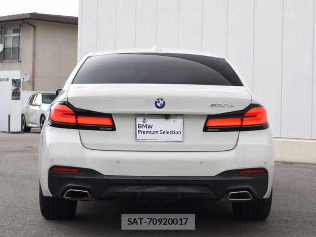 Bmw 5 SERIES 2021-06 8098249-4