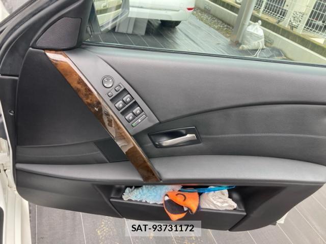 Bmw 5 SERIES 2005-10 8098254-16
