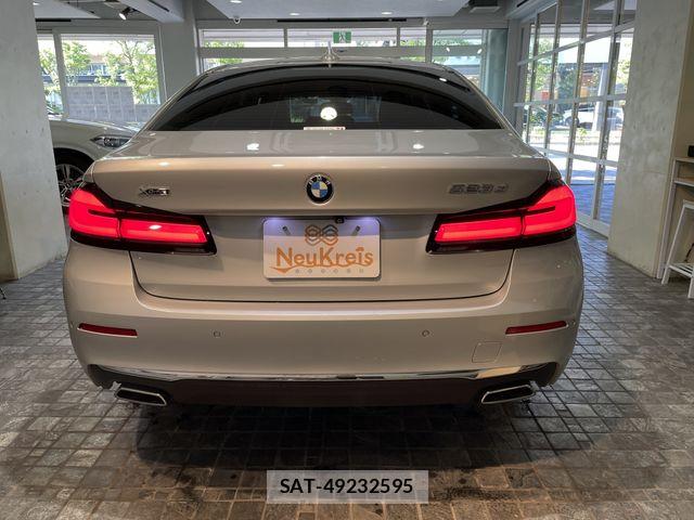 Bmw 5 SERIES 2021-06 8129186-13