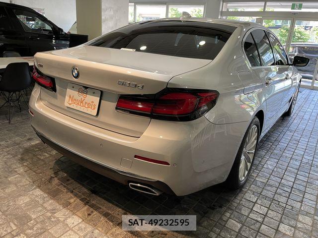 Bmw 5 SERIES 2021-06 8129186-15