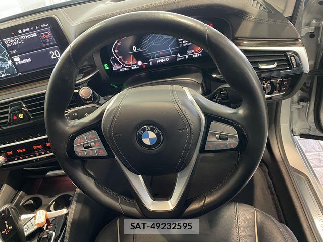 Bmw 5 SERIES 2021-06 8129186-21