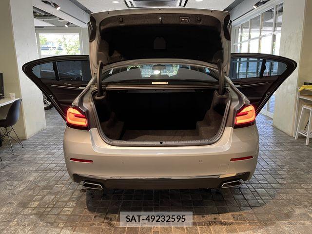 Bmw 5 SERIES 2021-06 8129186-28