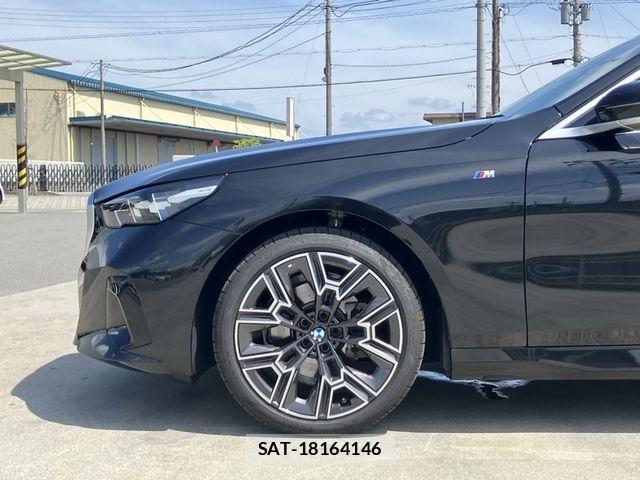 Bmw 5 SERIES 2025-11 8129183-5