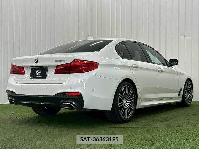 Bmw 5 SERIES 2017-11 8145522-15
