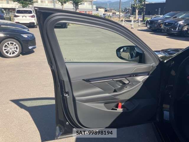 Bmw 5 SERIES 2025-03 8206577-13