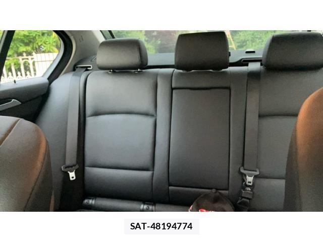Bmw 5 SERIES 2011-08 8229039-26