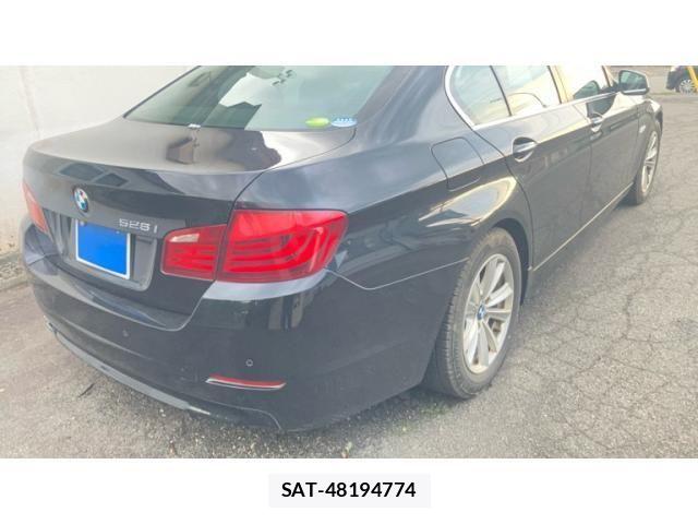 Bmw 5 SERIES 2011-08 8229039-3
