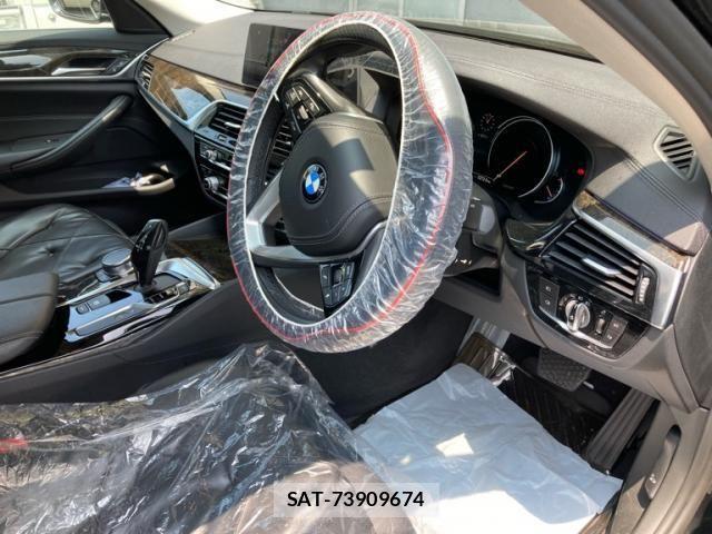 Bmw 5 SERIES 2017-07 8229038-10