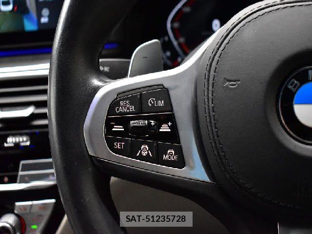 Bmw 5 SERIES 2021-03 8244703-9