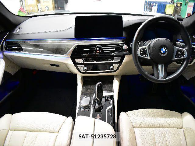 Bmw 5 SERIES 2021-03 8244703-1