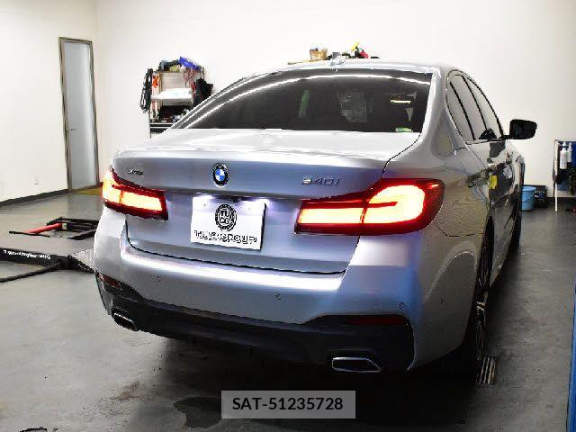 Bmw 5 SERIES 2021-03 8244703-26