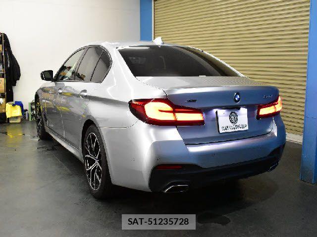 Bmw 5 SERIES 2021-03 8244703-2