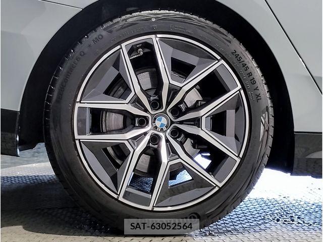 Bmw 5 SERIES 2024-12 8244702-18