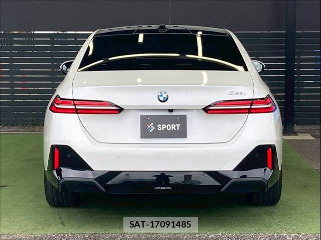 Bmw 5 SERIES 2024-03 8244704-15