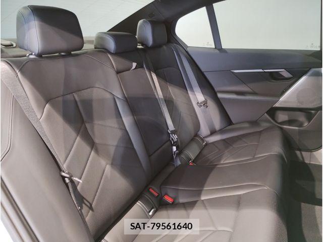 Bmw 5 SERIES 2024-04 8335065-11