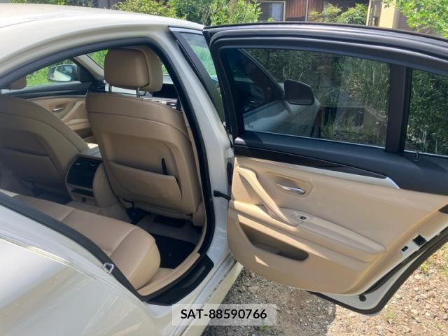Bmw 5 SERIES 2011-09 8335067-11
