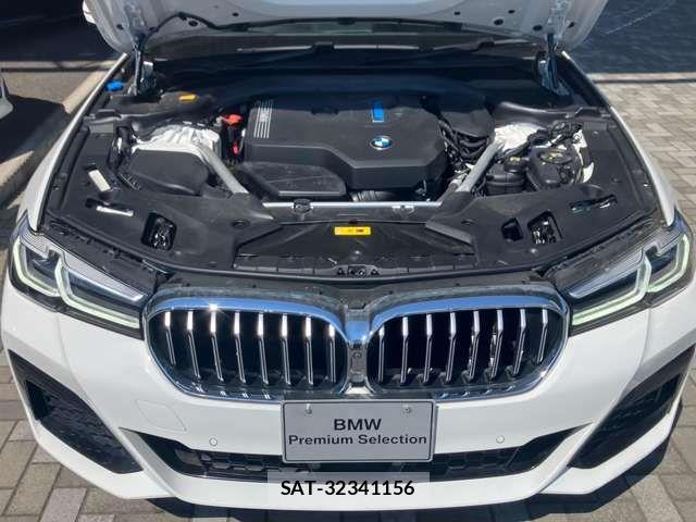 Bmw 5 SERIES 2021-05 8353975-9