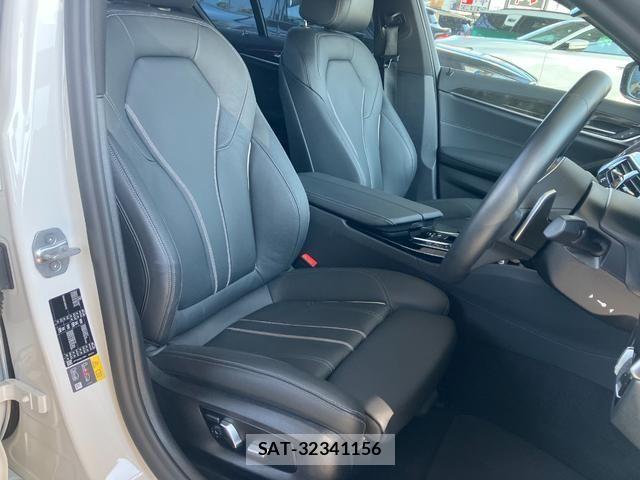 Bmw 5 SERIES 2021-05 8353975-13