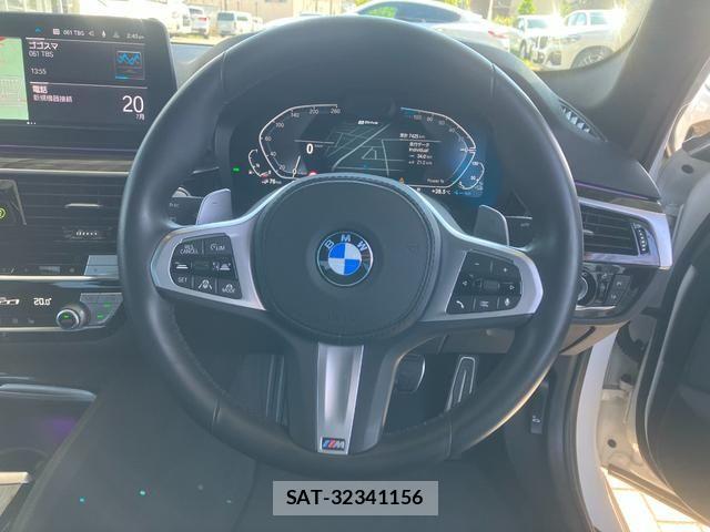 Bmw 5 SERIES 2021-05 8353975-16