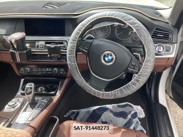 Bmw 5 SERIES 2010-08 8353977-13