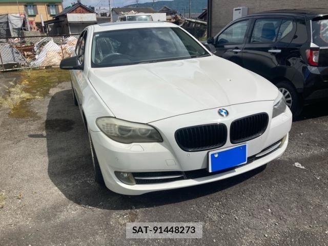 Bmw 5 SERIES 2010-08 8353977-1