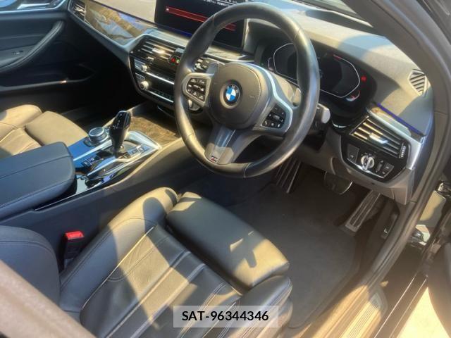 Bmw 5 SERIES 2022-06 8364935-9