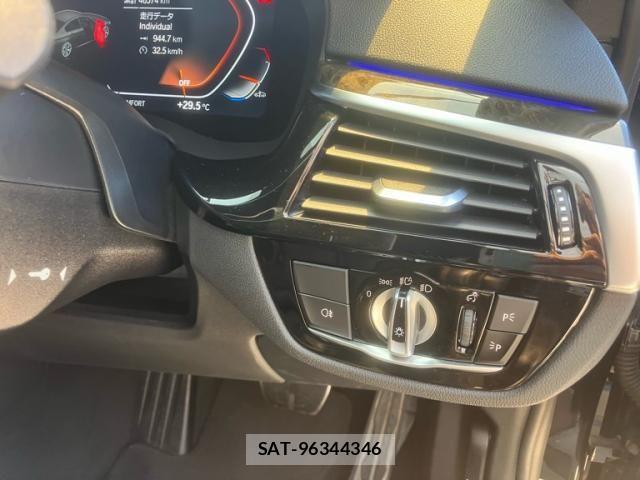 Bmw 5 SERIES 2022-06 8364935-16