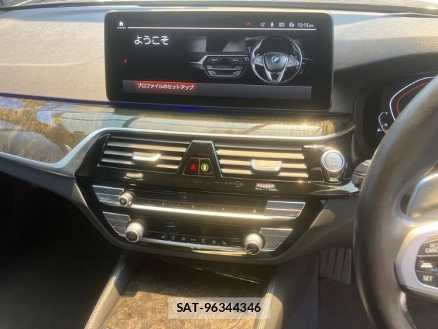 Bmw 5 SERIES 2022-06 8364935-17