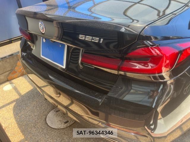 Bmw 5 SERIES 2022-06 8364935-5